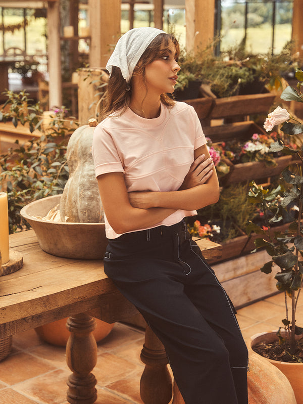 CELĒIT LOGO TEXTURED TEE PINK